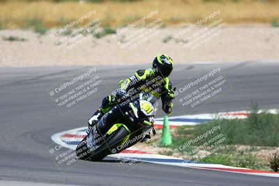 media/Apr-30-2023-CRA (Sun) [[020fcf5d43]]/Race 2-600 Expert Supersport/